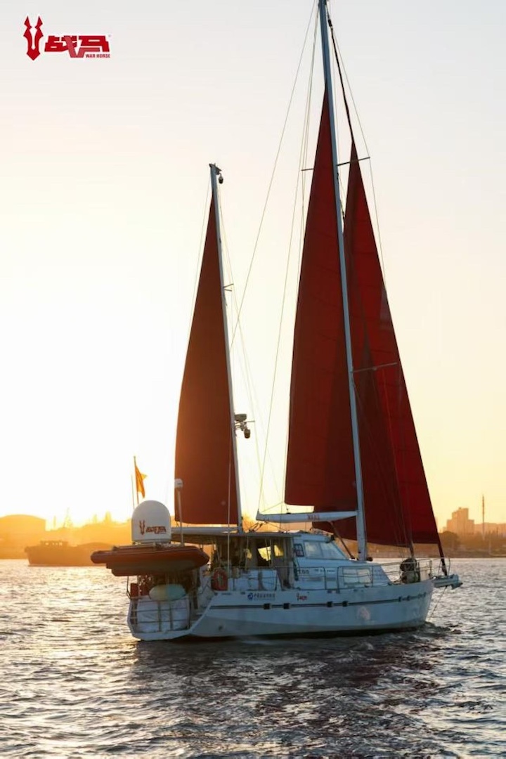 一馬當(dāng)先 能量前行 帆越南極2025翟墨環(huán)航南極洲正式啟航